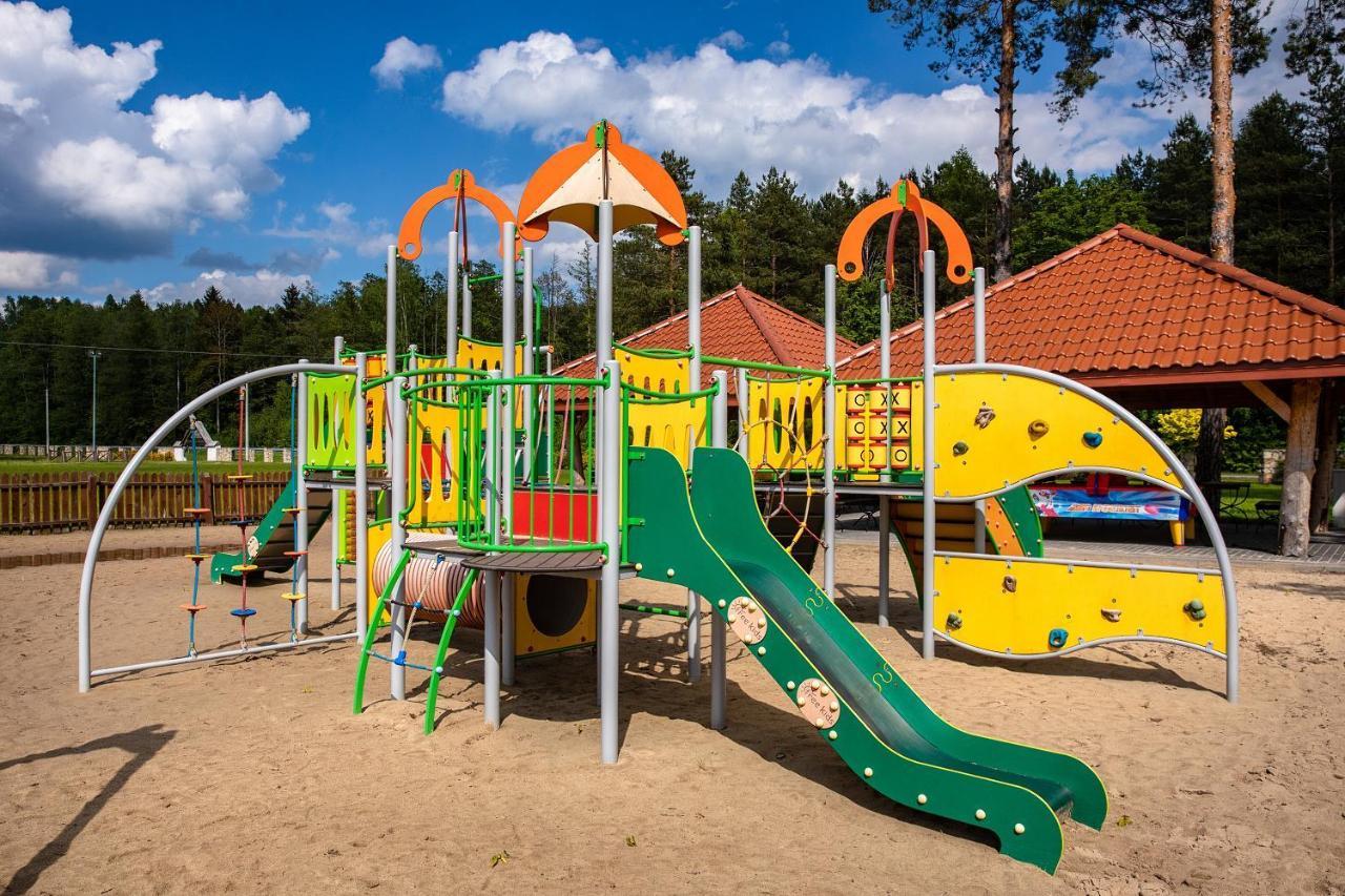 Dębowy Dwór Ruda Rozaniecka Exterior foto