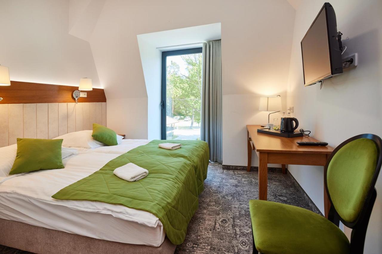 Dębowy Dwór Ruda Rozaniecka Quarto foto