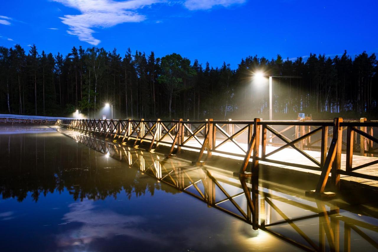 Dębowy Dwór Ruda Rozaniecka Exterior foto